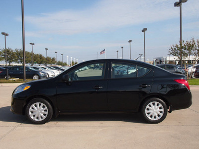 nissan versa 2013 black sedan gasoline 4 cylinders front wheel drive automatic with overdrive 76018