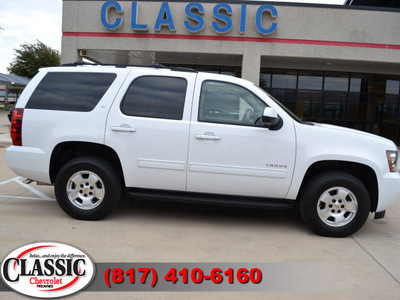 chevrolet tahoe 2012 white suv lt w dvd flex fuel 8 cylinders 4 wheel drive automatic 76051