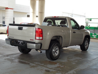 gmc sierra 1500 2007 silver pickup truck sle gasoline 8 cylinders rear wheel drive automatic with overdrive 77477