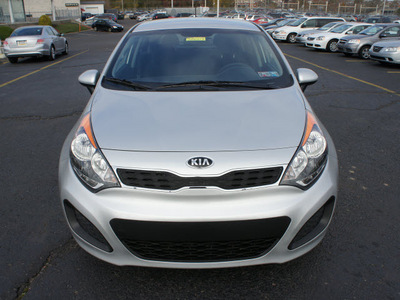 kia rio5 2013 silver hatchback ex gasoline 4 cylinders front wheel drive automatic 19153