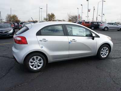 kia rio5 2013 silver hatchback ex gasoline 4 cylinders front wheel drive automatic 19153