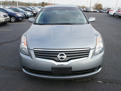 nissan altima 2009 gray sedan gasoline 4 cylinders front wheel drive automatic 19153