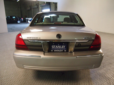 mercury grand marquis 2007 silver sedan ls flex fuel 8 cylinders rear wheel drive automatic 75219