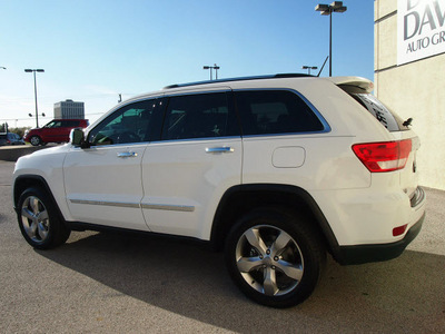 jeep grand cherokee 2013 white suv overland gasoline 6 cylinders 2 wheel drive automatic 76011
