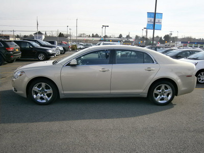 chevrolet malibu 2010 gold sedan 1lt 4 cylinders automatic 13502