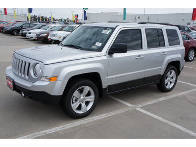 jeep patriot 2012 silver suv latitude 4 cylinders automatic 77388