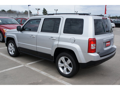 jeep patriot 2012 silver suv latitude 4 cylinders automatic 77388
