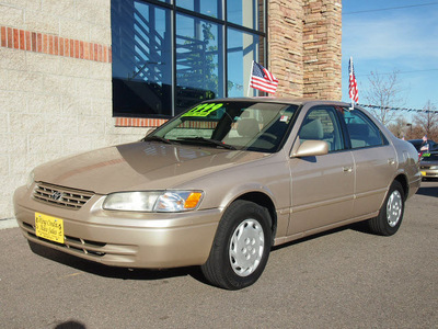 toyota camry 1999 beige sedan le gasoline 4 cylinders front wheel drive automatic 80229