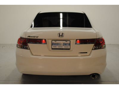 honda accord 2012 white sedan se gasoline 4 cylinders front wheel drive 5 speed automatic 77025