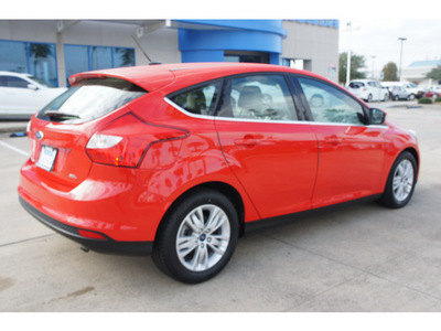 ford focus 2012 red hatchback sel flex fuel 4 cylinders front wheel drive not specified 77566
