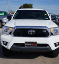 toyota tacoma 2012 white prerunner sr5 gasoline 6 cylinders 2 wheel drive automatic 76087