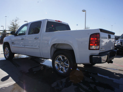 gmc sierra 1500 2012 white sle flex fuel 8 cylinders 2 wheel drive automatic 76137