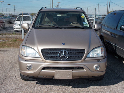 mercedes benz m class 2001 brown suv ml430 gasoline 8 cylinders all whee drive automatic with overdrive 77074
