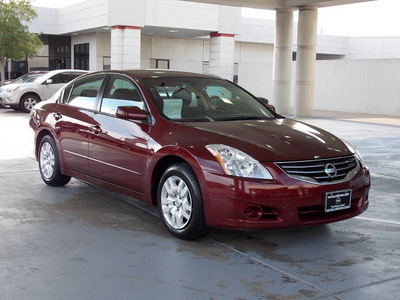 nissan altima 2011 dk  red sedan 2 5 s gasoline 4 cylinders front wheel drive shiftable automatic 77477