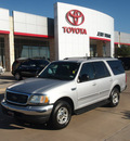 ford expedition 2002 silver suv xlt gasoline 8 cylinders rear wheel drive automatic 76049