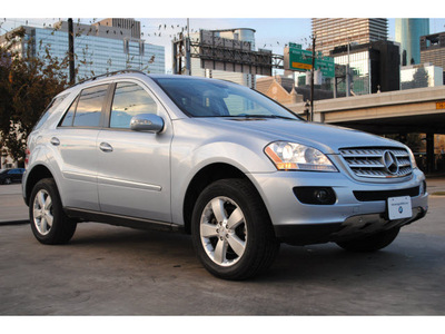 mercedes benz m class 2007 silver suv ml500 gasoline 8 cylinders 4 wheel drive automatic 77002