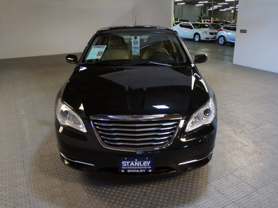 chrysler 200 2011 black sedan touring gasoline 4 cylinders front wheel drive automatic 75219