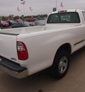 toyota tundra 2005 white gasoline 8 cylinders rear wheel drive automatic with overdrive 77802
