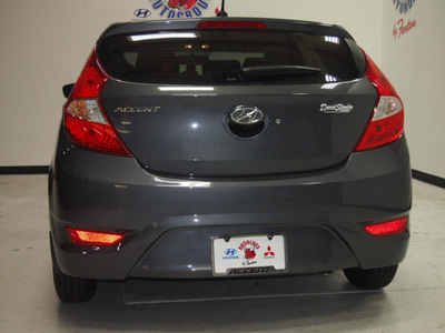 hyundai accent 2013 dk  gray hatchback gs gasoline 4 cylinders front wheel drive automatic 75150