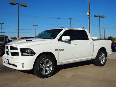 ram 1500 2013 white sport gasoline 8 cylinders 2 wheel drive automatic 76011
