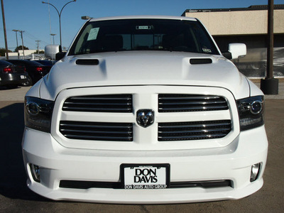ram 1500 2013 white sport gasoline 8 cylinders 2 wheel drive automatic 76011