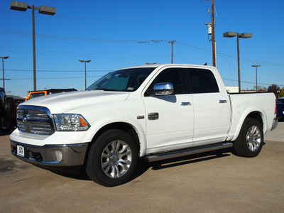 ram 1500 2013 white laramie longhorn gasoline 8 cylinders 2 wheel drive automatic 76011