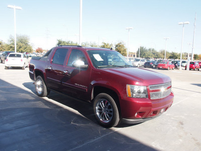 chevrolet avalanche 2008 dk  red suv ltz flex fuel 8 cylinders 4 wheel drive automatic 76108