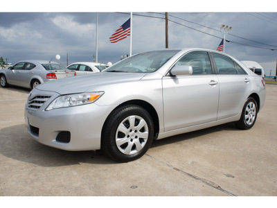 toyota camry 2010 silver sedan le gasoline 4 cylinders front wheel drive not specified 77034
