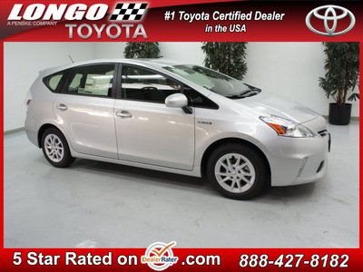 toyota prius v 2013 classic silver wagon three hybrid 4 cylinders front wheel drive automatic 91731
