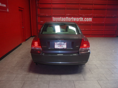 volvo s60 2006 gray sedan 2 5t gasoline 5 cylinders front wheel drive automatic 76116