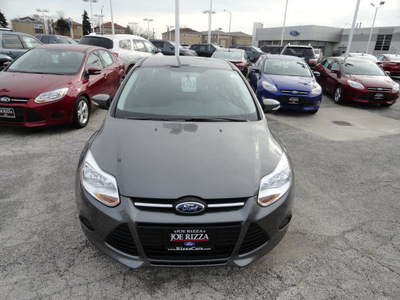 ford focus 2013 gray sedan se flex fuel 4 cylinders front wheel drive automatic with overdrive 60546