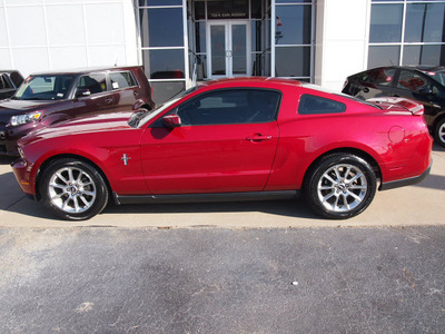 ford mustang 2010 dk  red coupe v6 premium gasoline 6 cylinders rear wheel drive automatic with overdrive 77802