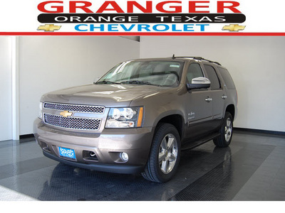 chevrolet tahoe 2013 brown suv lt v8 automatic with overdrive 77630