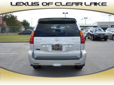 lexus gx 470 2005 lt  green suv gasoline 8 cylinders 4 wheel drive not specified 77546