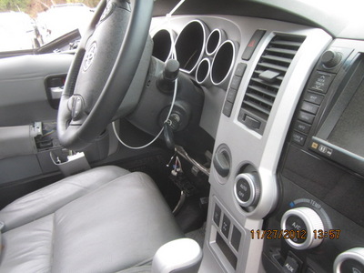 toyota sequoia