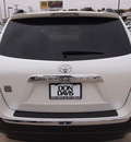 toyota highlander 2013 white suv limited gasoline 6 cylinders front wheel drive automatic 76011