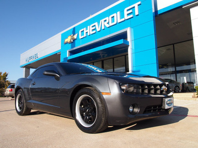 chevrolet camaro 2010 dk  gray coupe lt 6 cylinders automatic 75067