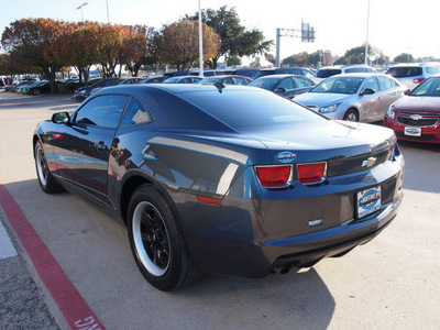 chevrolet camaro 2010 dk  gray coupe lt 6 cylinders automatic 75067