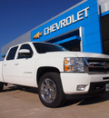 chevrolet silverado 1500 2011 white ltz 8 cylinders automatic 75067