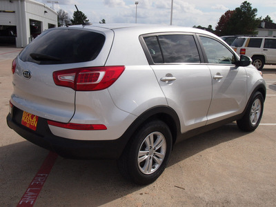 kia sportage 2011 silver suv lx gasoline 4 cylinders front wheel drive automatic 77375