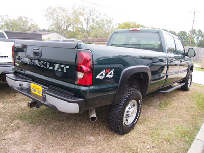 chevrolet silverado 3500 2004 dk  green gasoline 8 cylinders 4 wheel drive automatic with overdrive 77340