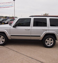 jeep commander 2008 silver suv sport gasoline 6 cylinders 2 wheel drive automatic with overdrive 77340