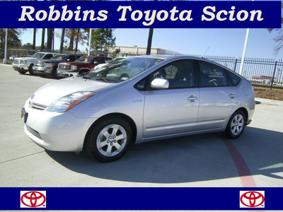 toyota prius 2008 silver hatchback standard hybrid 4 cylinders front wheel drive automatic 75503