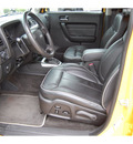 hummer h3 2006 yellow suv gasoline 5 cylinders 4 wheel drive automatic with overdrive 77706