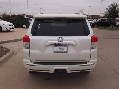 toyota 4runner 2013 white suv limited gasoline 6 cylinders 4 wheel drive automatic 76049