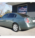 nissan altima 2005 green sedan 2 5 s gasoline 4 cylinders front wheel drive automatic 76513