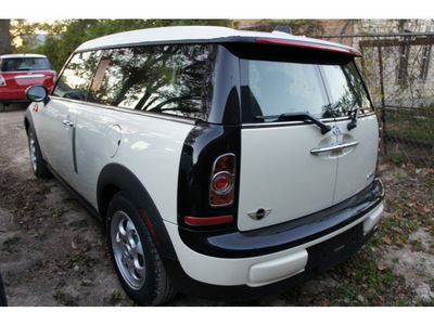 mini cooper clubman 2013 off white wagon gasoline 4 cylinders front wheel drive automatic 78729