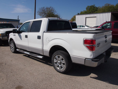 ford f 150 2010 white xlt gasoline 8 cylinders 2 wheel drive automatic 78114