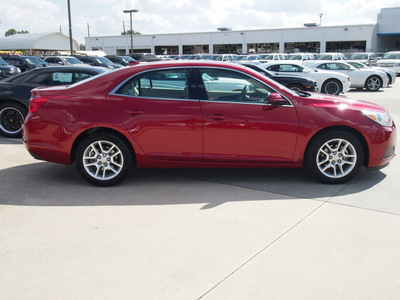 chevrolet malibu 2013 red sedan eco gasoline 4 cylinders front wheel drive 6 speed automatic 77090