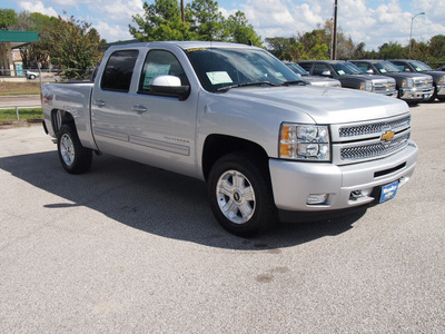 chevrolet silverado 1500 2013 silver lt flex fuel 8 cylinders 4 wheel drive 6 spd auto all star ed aud sys feat,bose spkr sys rr vision 77090